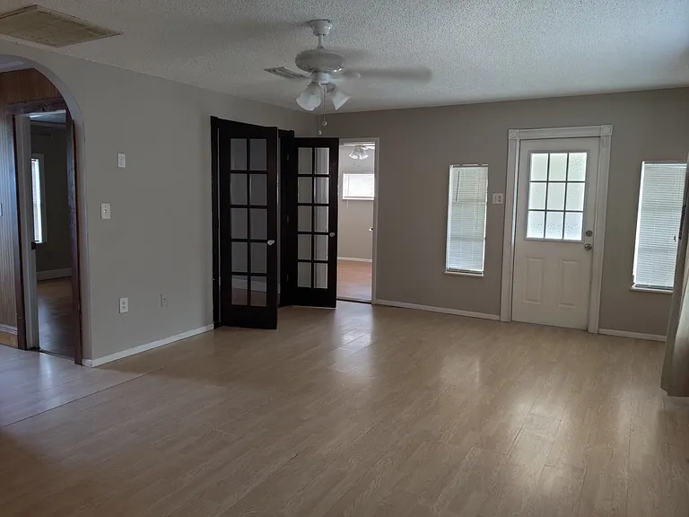 2500 Ashton Rd — Photo 3