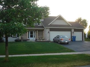 727 Churchill Ln, Oswego, IL 60543