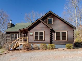 187 Gardeners Cv, Whittier, NC 28789