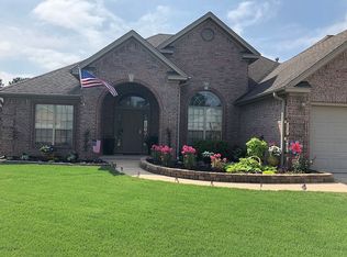 319 Maranes Cir, Maumelle, AR 72113