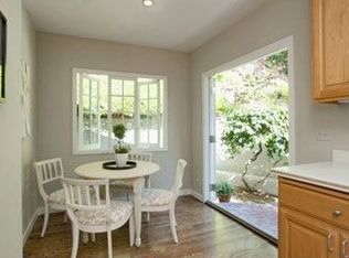 12 Conrad Ct, Oakland, CA 94611