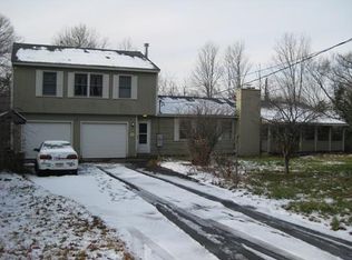 280 Wallace Hill Rd, Townsend, MA 01469