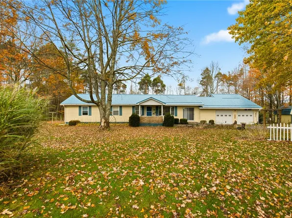 134 Evergreen Ln, Somerset, PA 15501