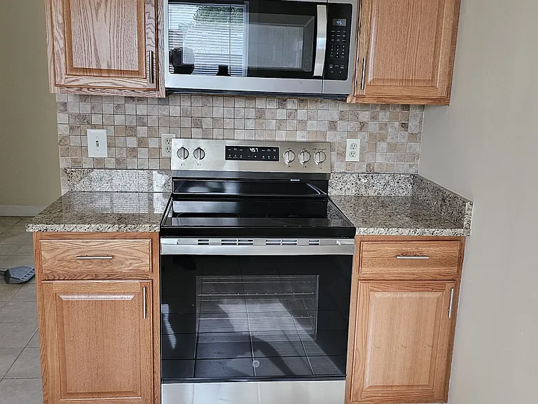 965 S Club House Rd — Photo 5