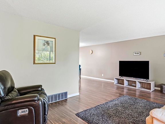 3rd image of 11736 35a Ave NW