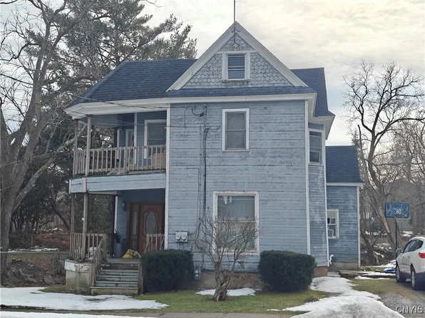 121 Chapel St, Canastota, NY 13032