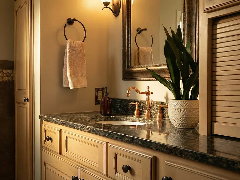 2nd Floor Hall Bath