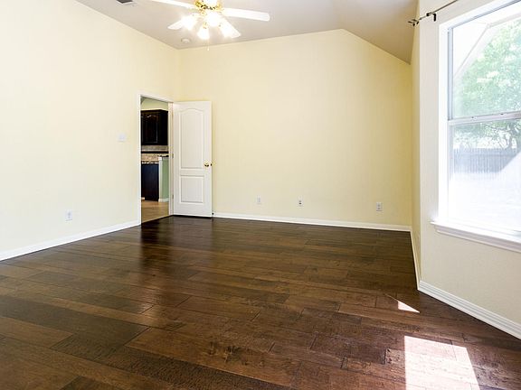 2nd image of 2904 Cashell Wood Dr