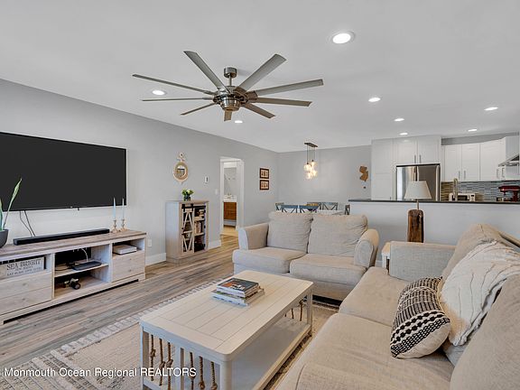 4th image of 260 Ocean Ave APT 17B
