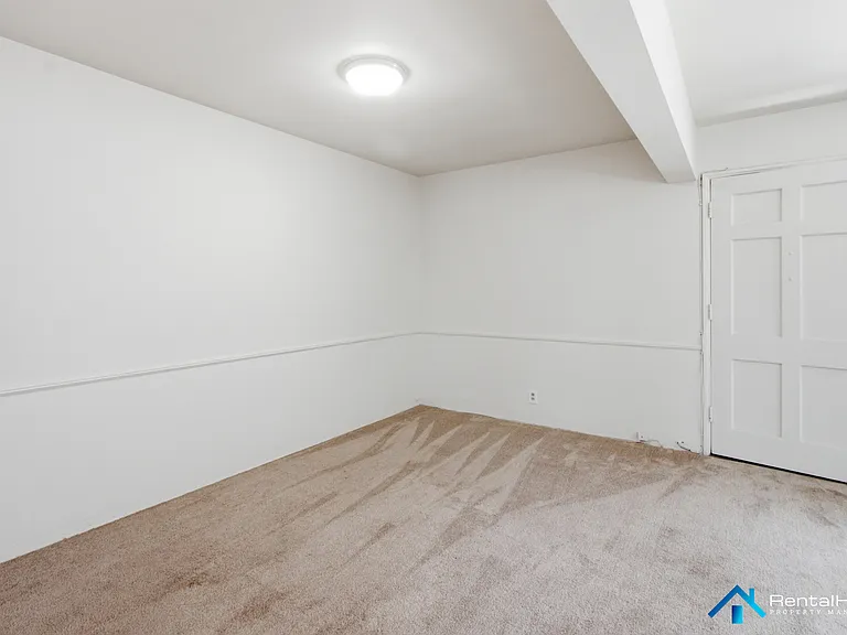449 N Euclid Ave #H — Photo 8