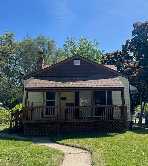 3174 Harris St — Photo 1