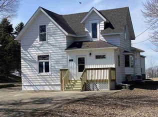 211 5th St SW, Elysian, MN 56028