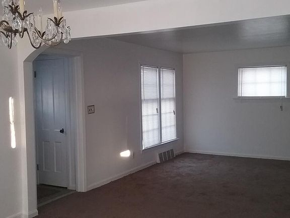 Dining Room/Living Room