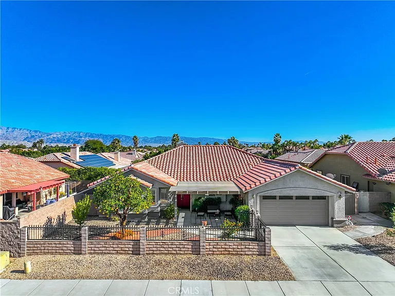 43760 Milan Ct — Photo 2