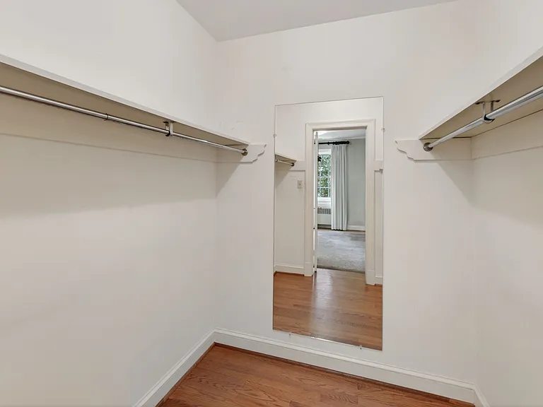 535 E Rio Rd — Photo 18
