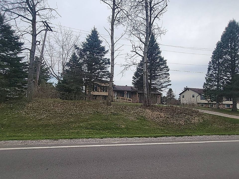 1st image of 1440 E Sawdust Corners Rd