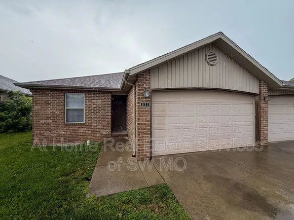 631 S Landen Ave, Republic, MO 65738