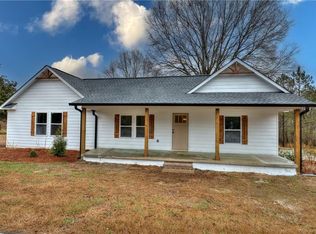 737 Wax Rd SE, Silver creek, GA 30173