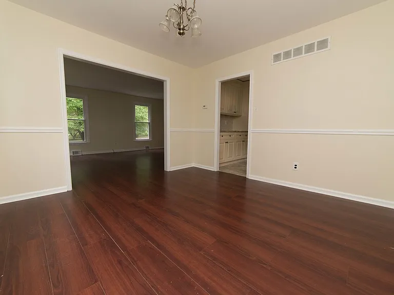 440 Cricket Ln — Photo 6