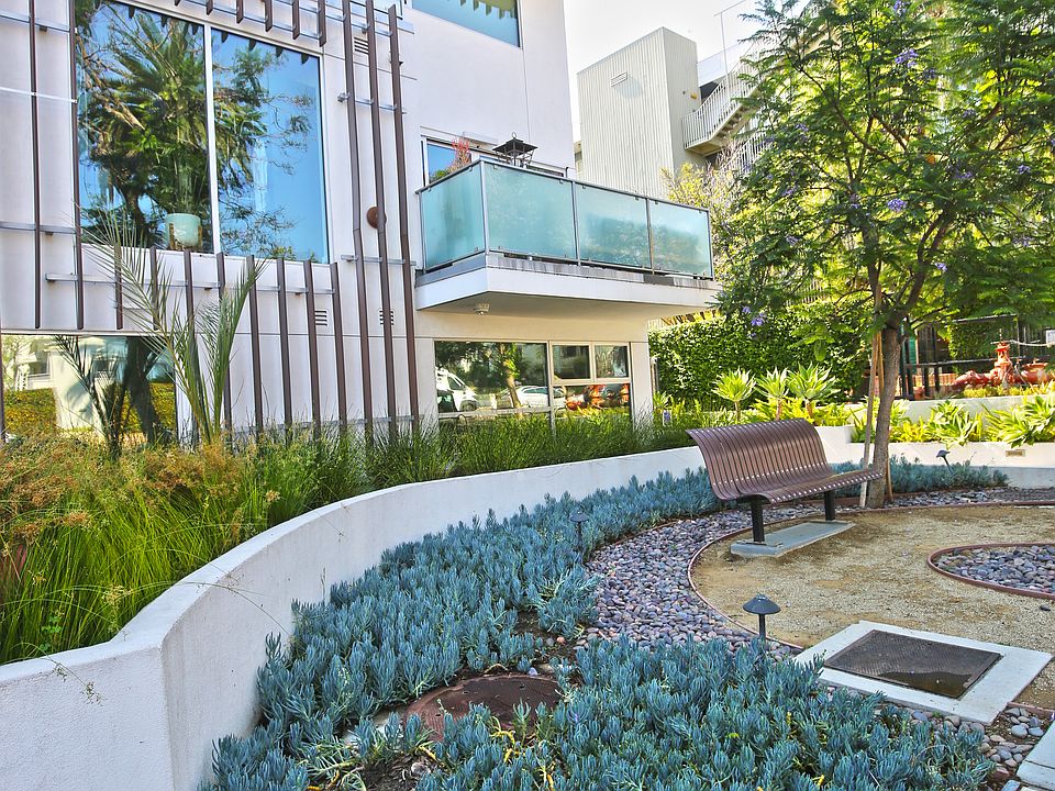 1st image of 1345 Havenhurst Dr #8