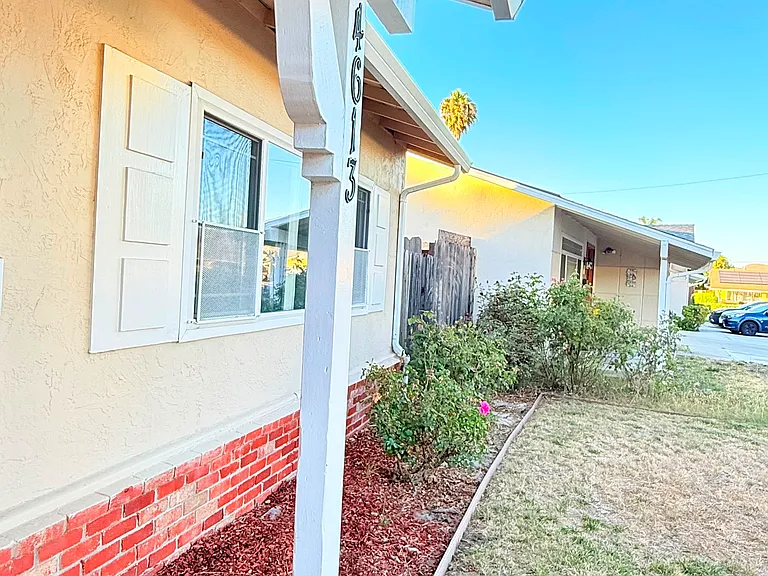 4613 Hampshire Way — Photo 49