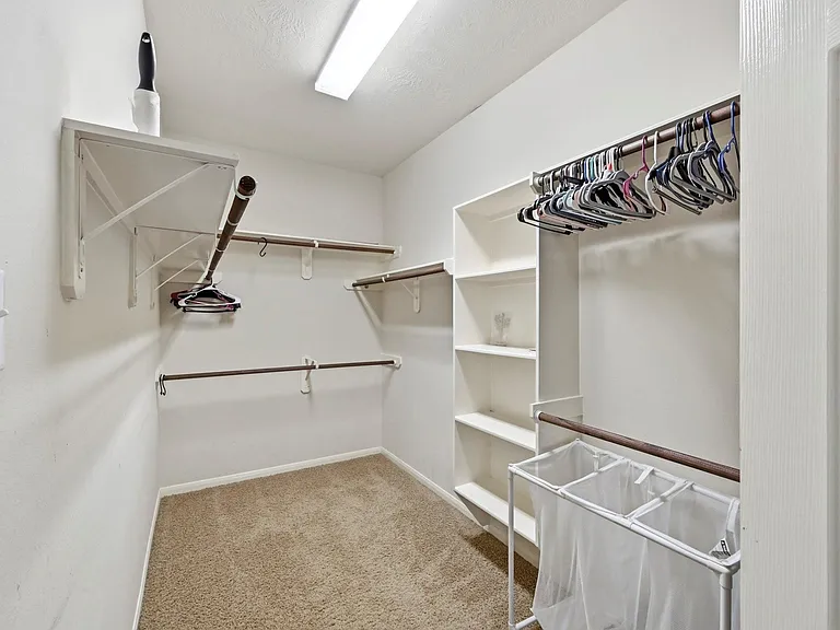 14403 Lakepointe Bend Ln — Photo 47