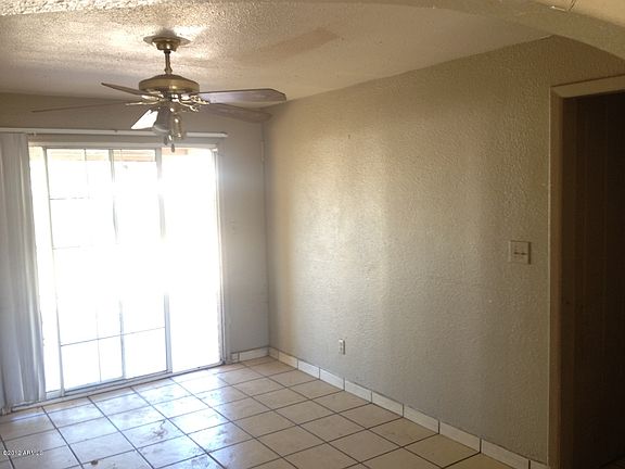 3rd image of 1806 N 68th Dr
