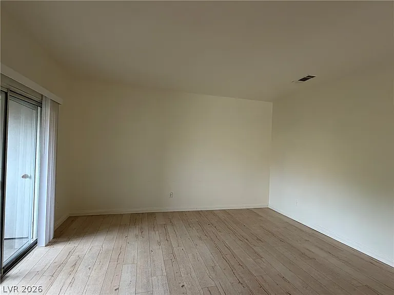 5525 W Flamingo Rd #2016 — Photo 12