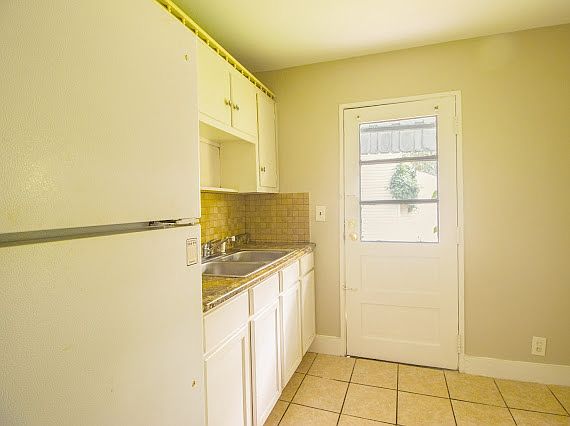 3rd image of 708 40th St