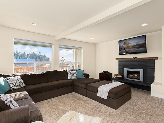 3rd image of 8805 288th St NW