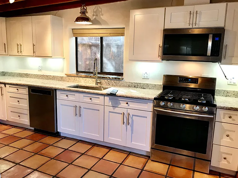 312 Tesuque Dr — Photo 1