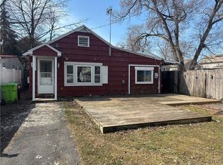 211 Ridge Ave, Liverpool, NY 13088