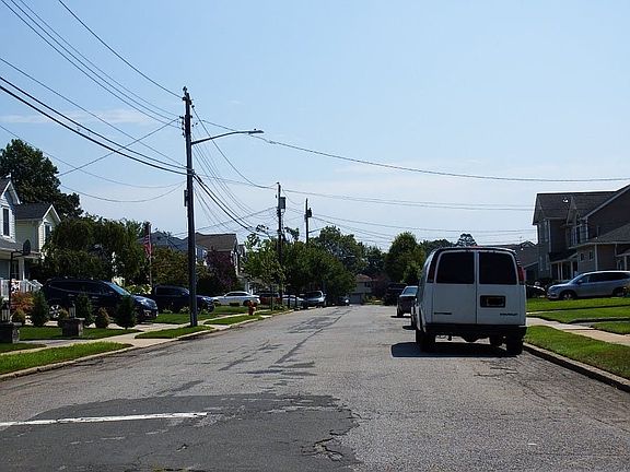 4th image of 212 Fillmore St