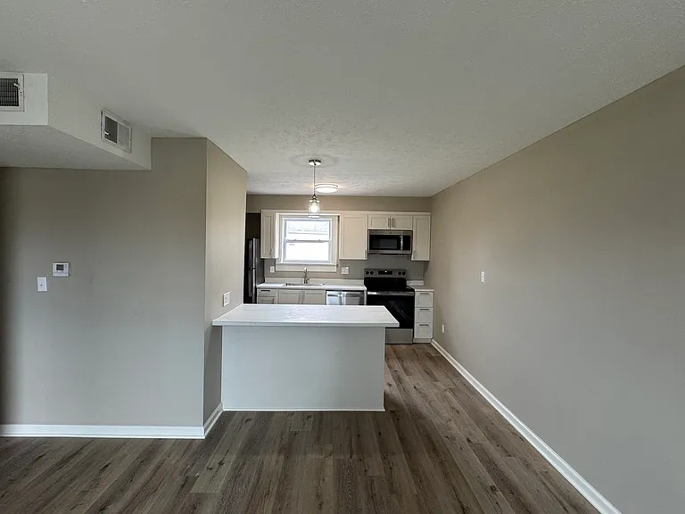 2401 Collis Ave #1 — Photo 6