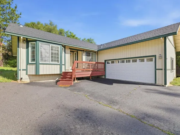 13074 Jackson Mill Dr, Groveland, CA 95321