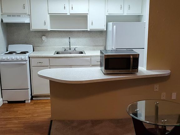 3rd image of 603 E Call St #718