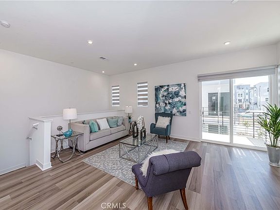 5th image of 1403 W Bushell St