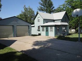 1020 M St, Auburn, NE 68305