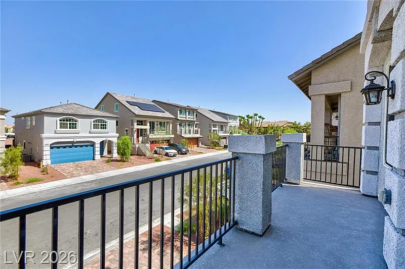 5 bed, 3011 sqft, $4,000 — Photo 3