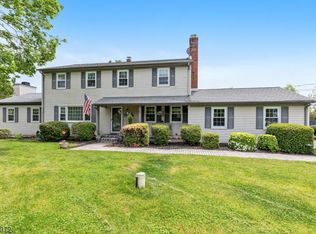 22 Deerhill Rd, Branchburg, NJ 08876