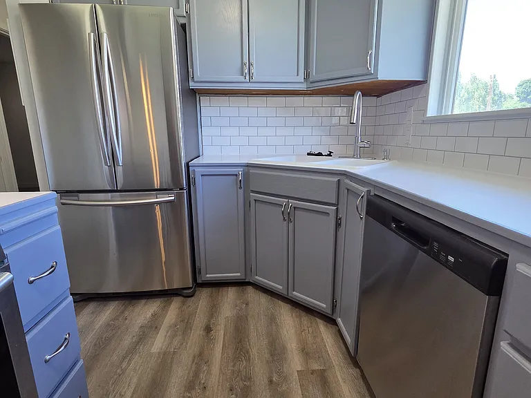 2303 Duportail St — Photo 10