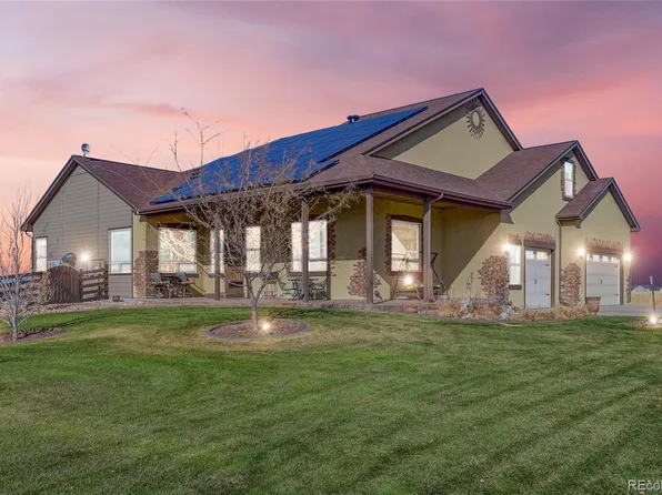 2449 S Flint Ridge Court, Bennett, CO 80102