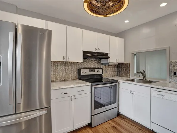 114 Royal Park Drive #2H, Oakland Park, FL 33309