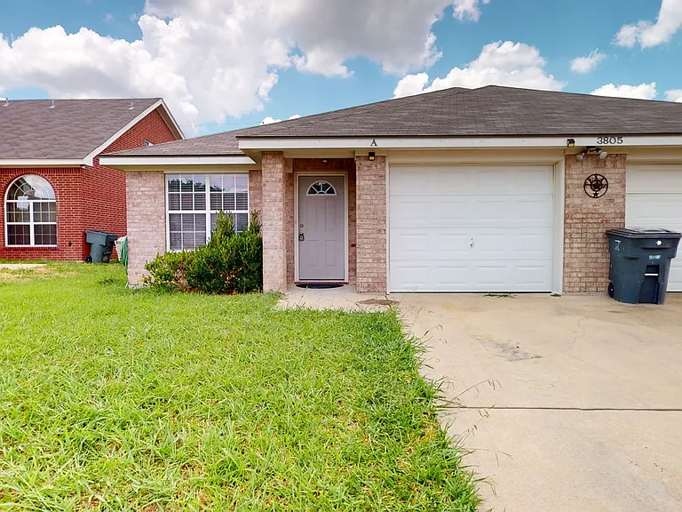 3805 Littleleaf Ct #A — Photo 2