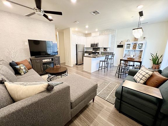 3rd image of 24126 Dolcetto Ave #903