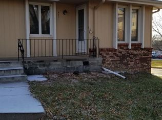 4621 Holly St, Bellevue, NE 68157