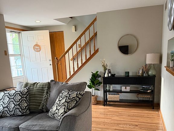 4th image of 8026 160th St #8026