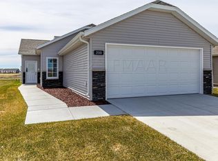 2010 62nd Ave S, Fargo, ND 58104