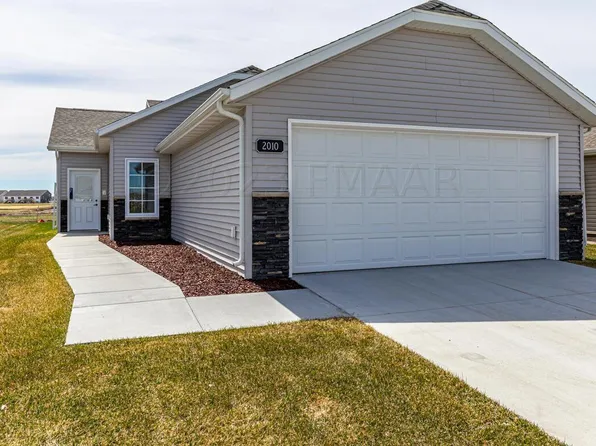 2010 62nd Ave S, Fargo, ND 58104