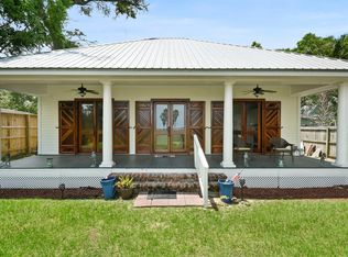 506 N Beach Blvd, Bay Saint Louis, MS 39520